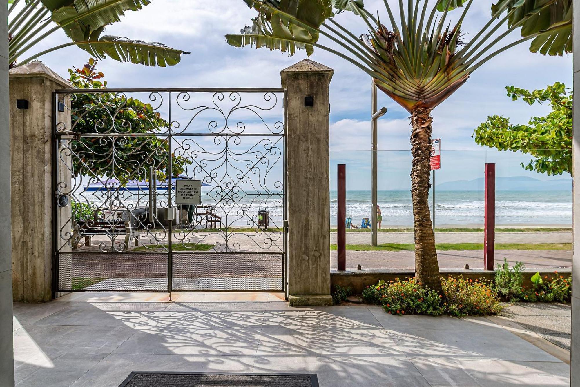 Apto Pe Na Areia Vista Mar Em Meia Praia Evb308 Itapema Exterior foto